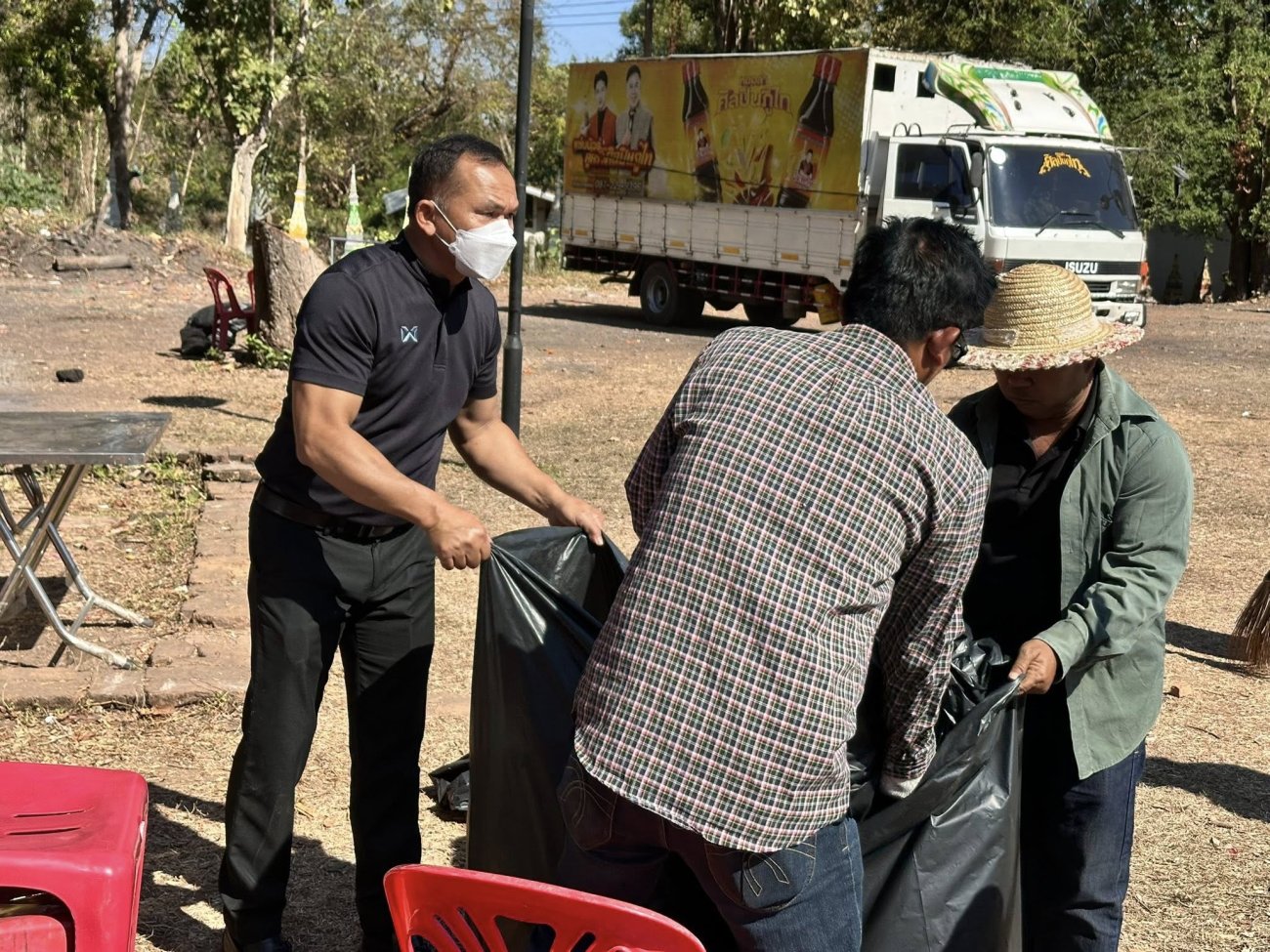 วันที่ 3 กุมภาพันธ์ 2569 องค์การบริหารส่วนตำบลพระธาตุบังพวน ร่วมทำความสะอาดวัดพระธาตุบังพวน หลังจากเสร็จสิ้นงานงานนมัสการองค์พระธาตุบังพวน ประจำปี 2569